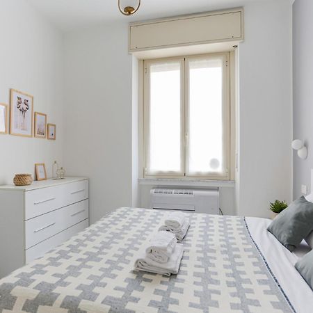 The Best Rent - Bright Two-Bedroom Apartment In Central Station Area Milan Exterior photo